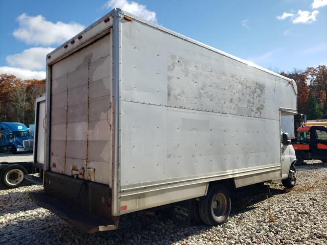 Chevrolet Express Image 11