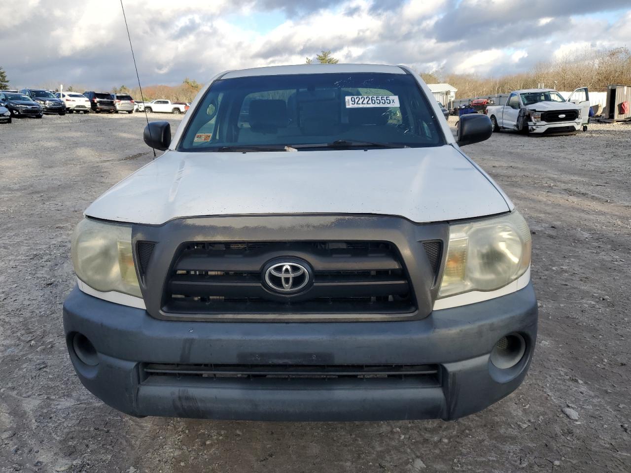 Toyota Tacoma Image 9