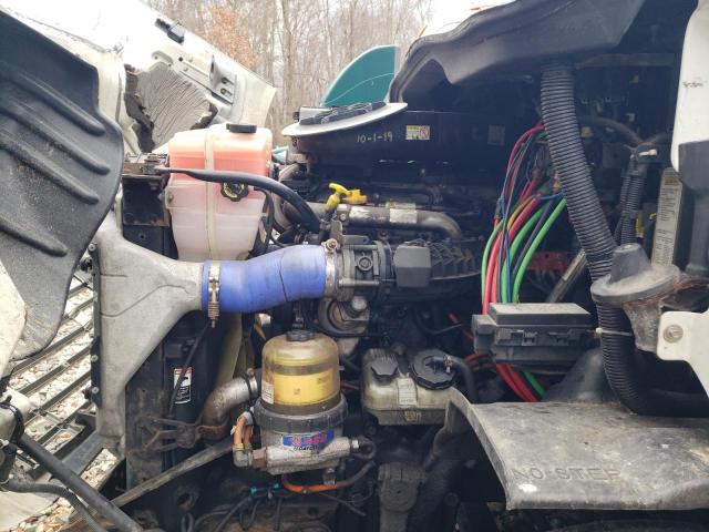 Freightliner Cascadia Image 8