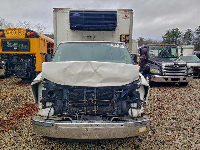 Chevrolet Express Image 8