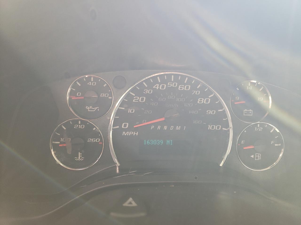 Chevrolet Express Image 13