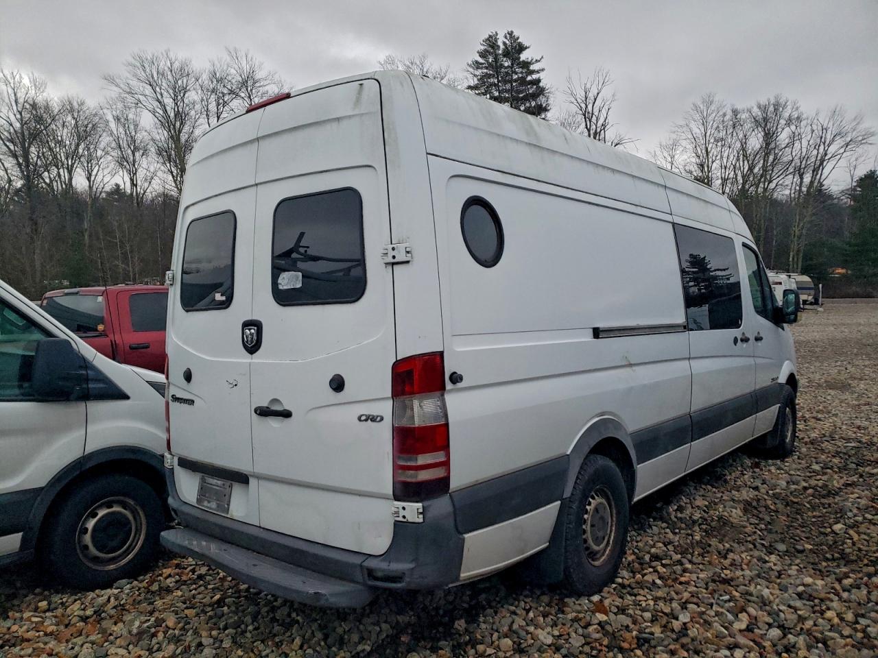 Dodge Sprinter 2500 Image 5