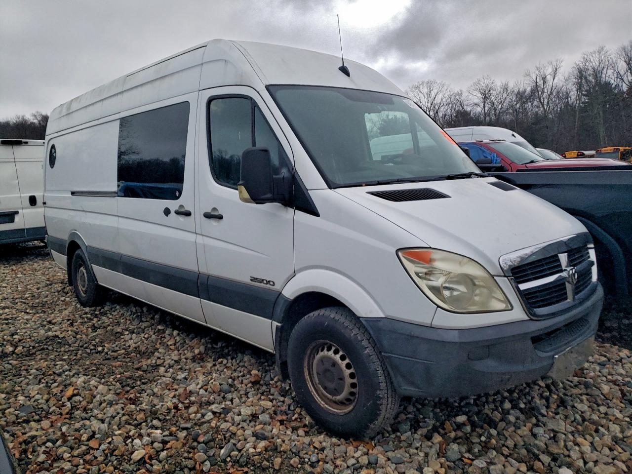 Dodge Sprinter 2500 Image 7