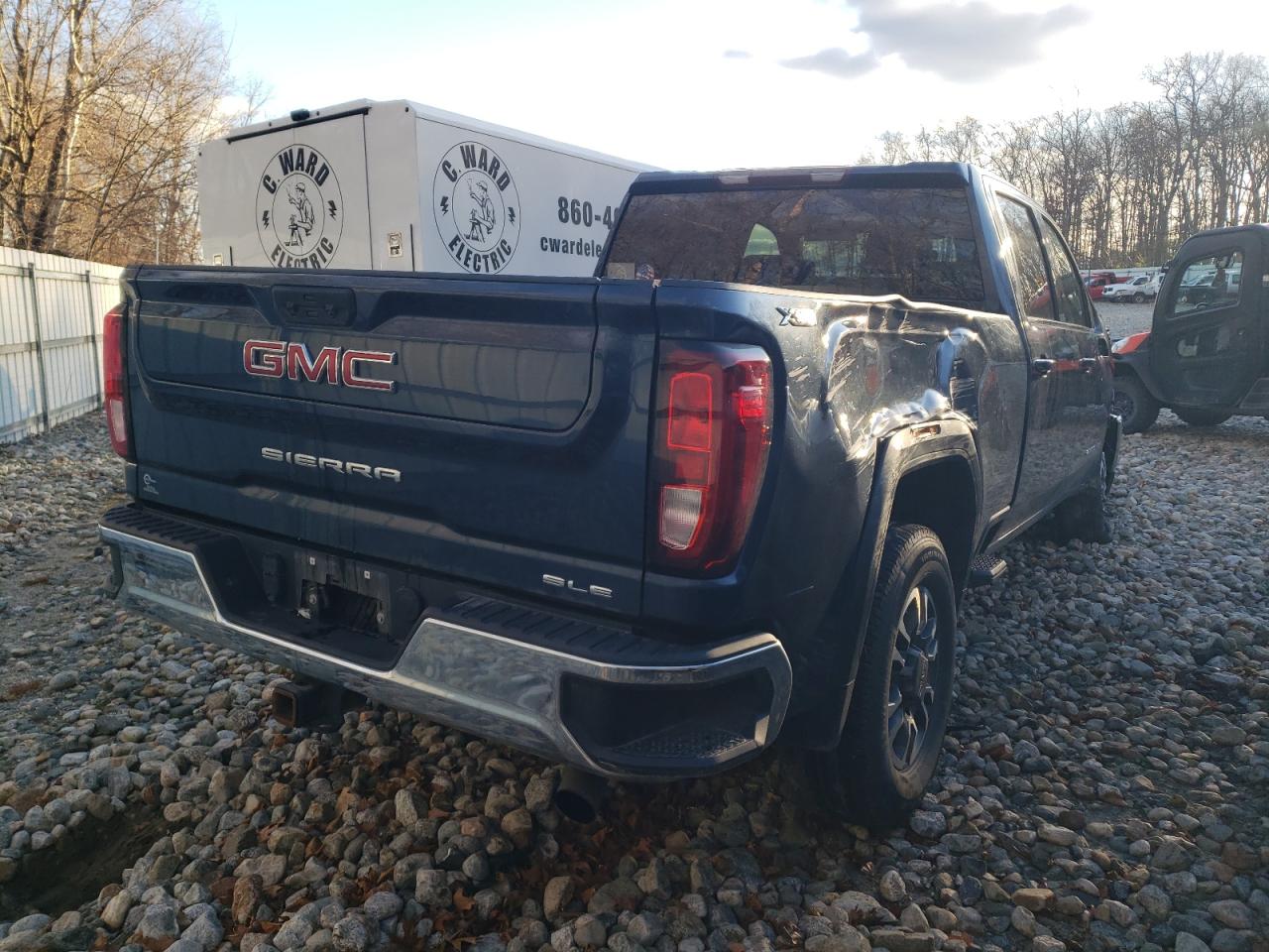 GMC Sierra K2500 Sle Image 4