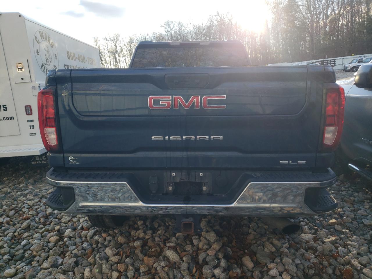 GMC Sierra K2500 Sle Image 14