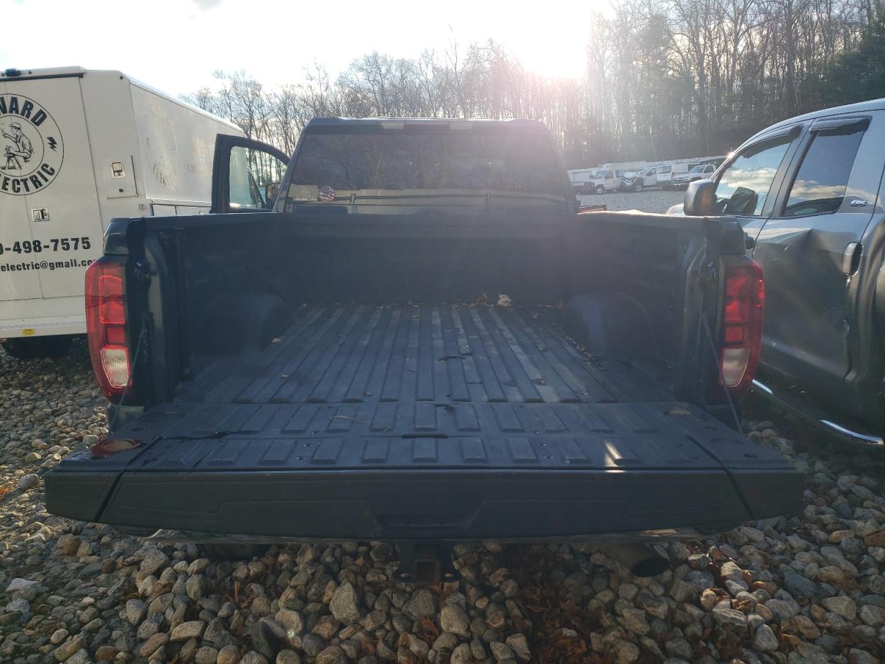 GMC Sierra K2500 Sle Image 7