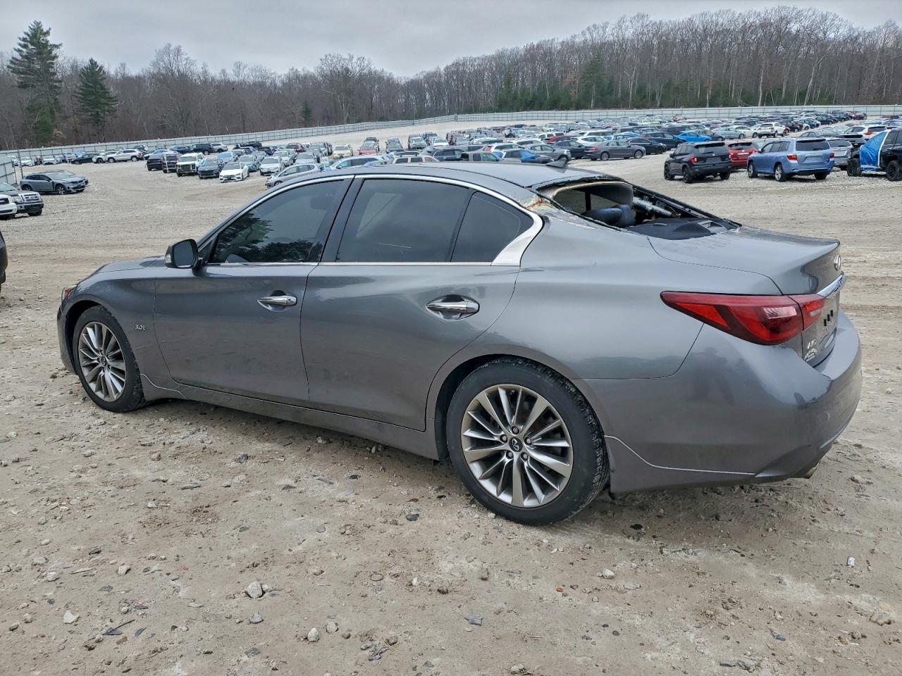 INFINITI Q50 Luxe Image 4