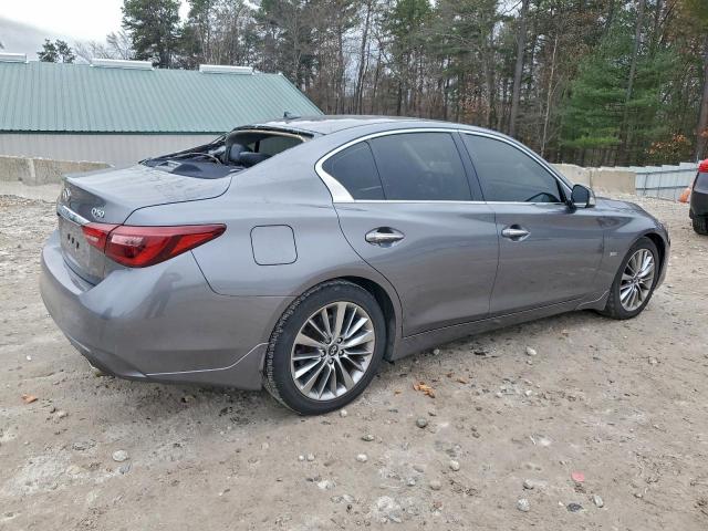 INFINITI Q50 Luxe Image 2