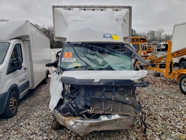 Chevrolet Express Image 5