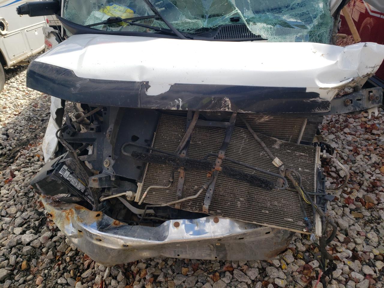 Chevrolet Express Image 6