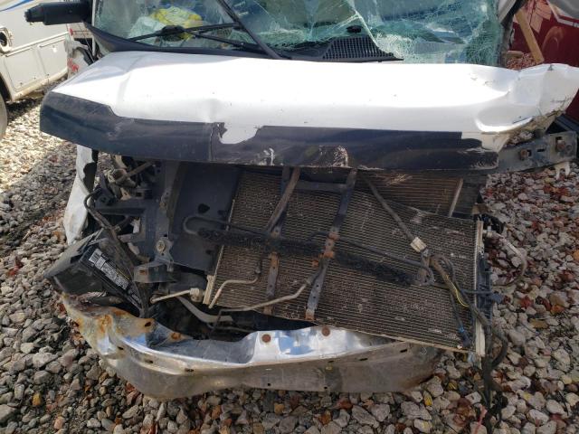 Chevrolet Express Image 6