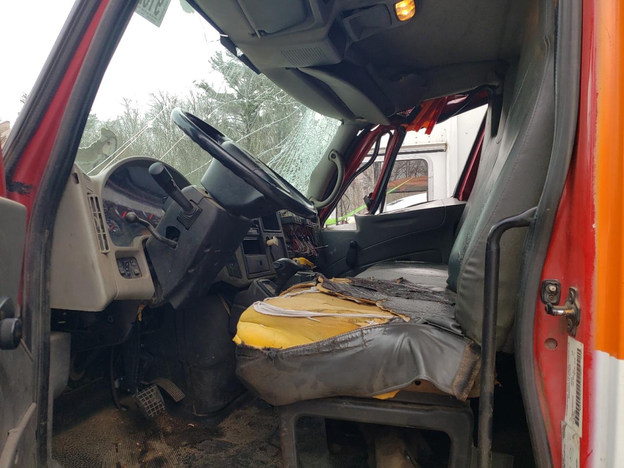 International 4300 4300 Image 8