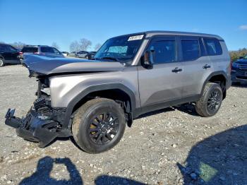  Salvage Toyota Land Cruis