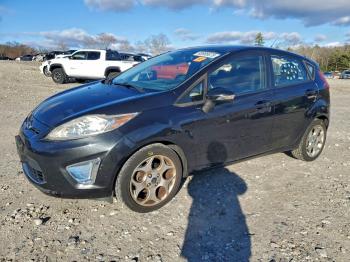  Salvage Ford Fiesta