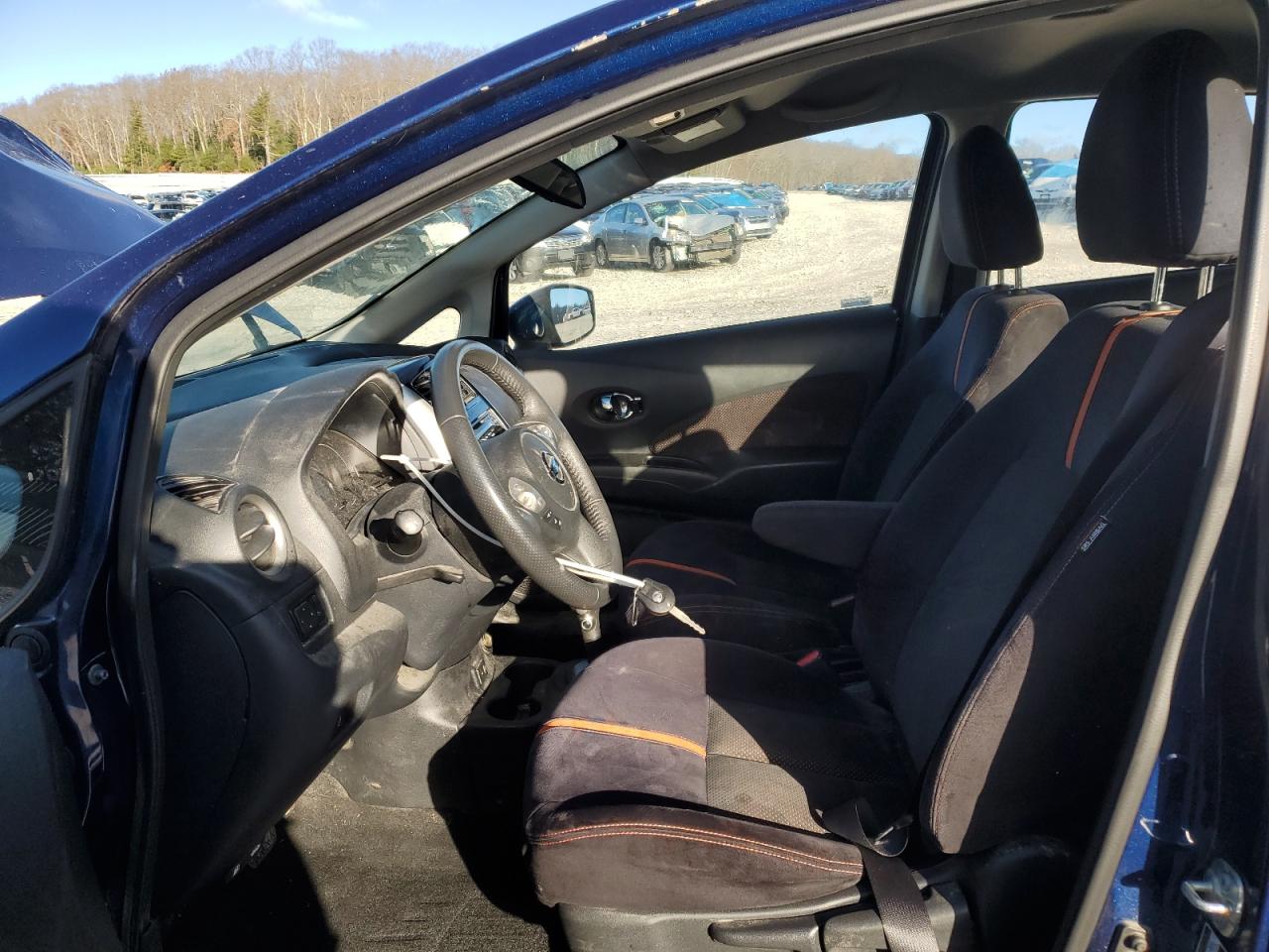 Nissan Versa S Image 3