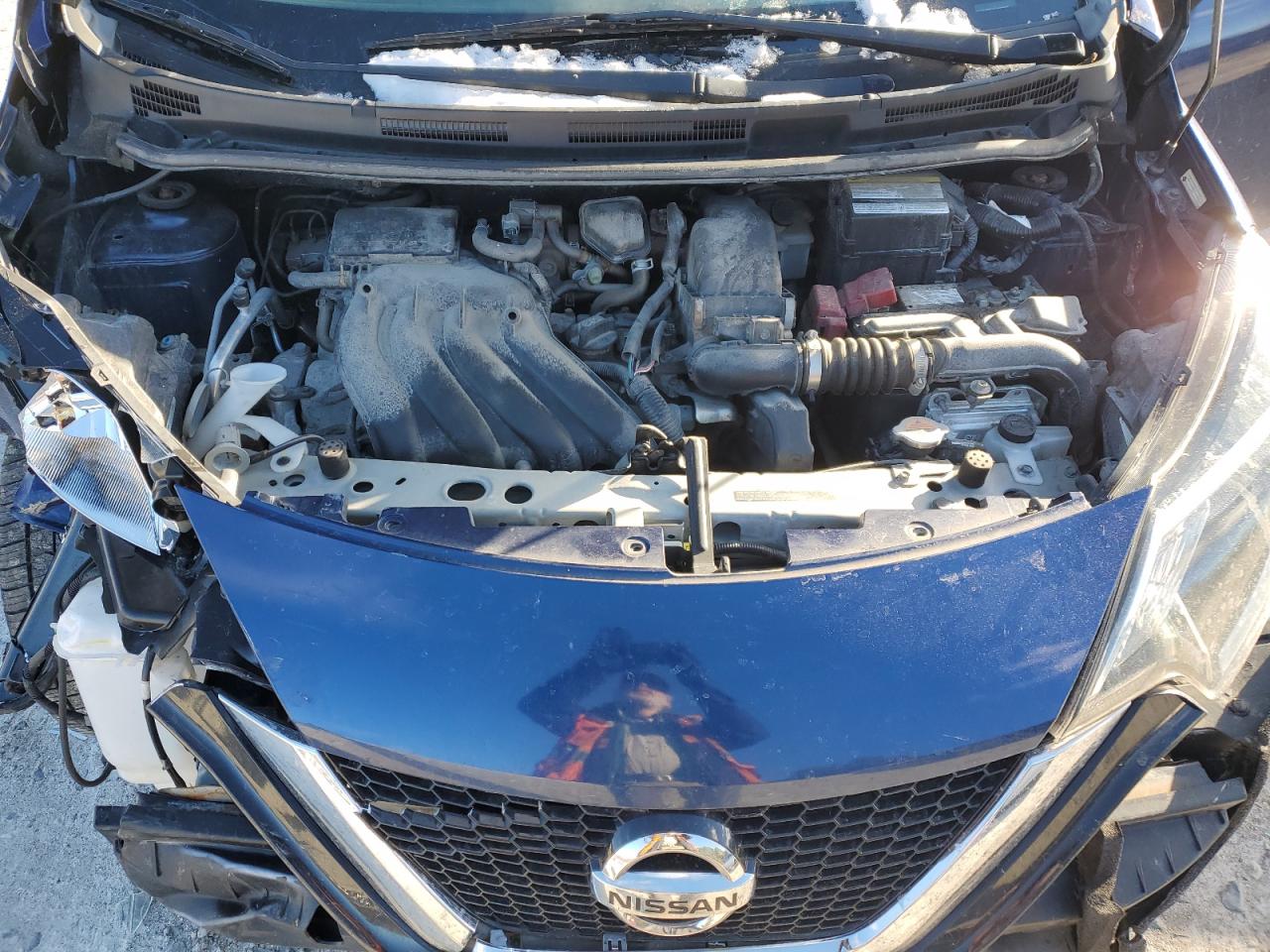 Nissan Versa S Image 9