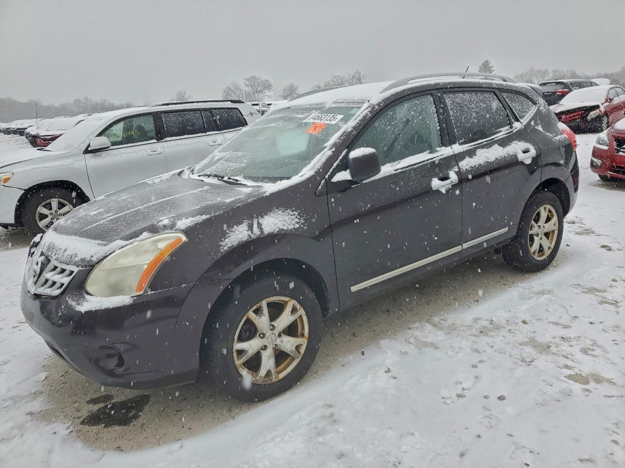 Nissan Rogue S Image 1