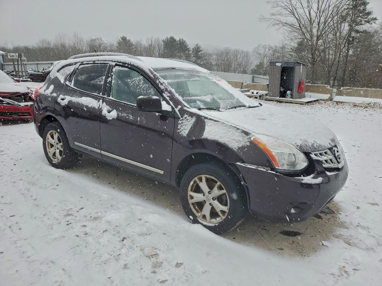 Nissan Rogue S Image 10