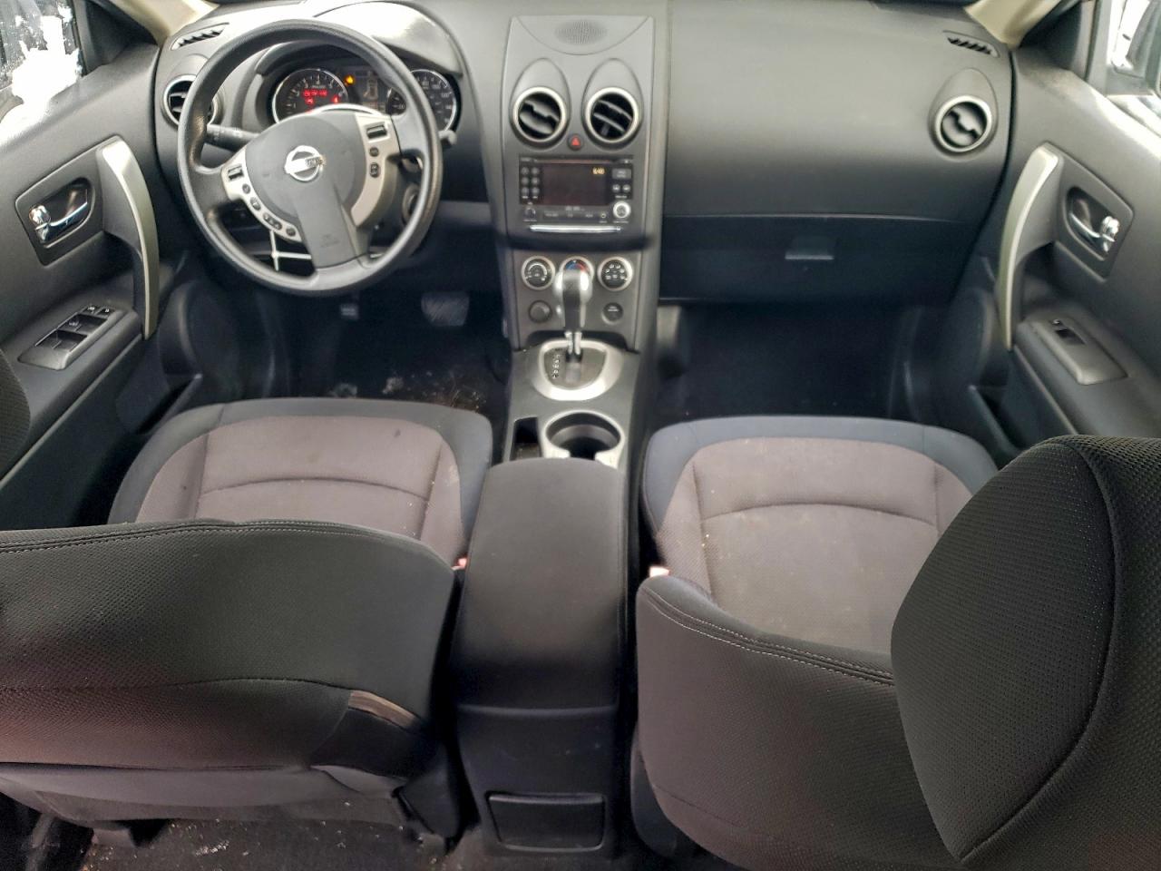 Nissan Rogue S Image 12