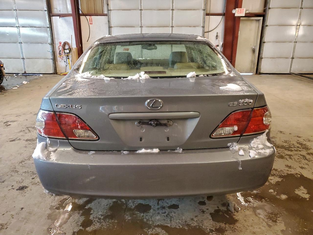 Lexus Es 300 Image 10