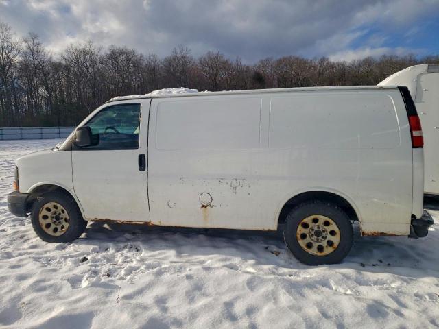 GMC Savana G1500 Image 3