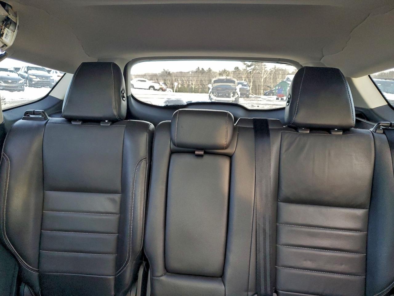 Ford Escape Titanium Image 7