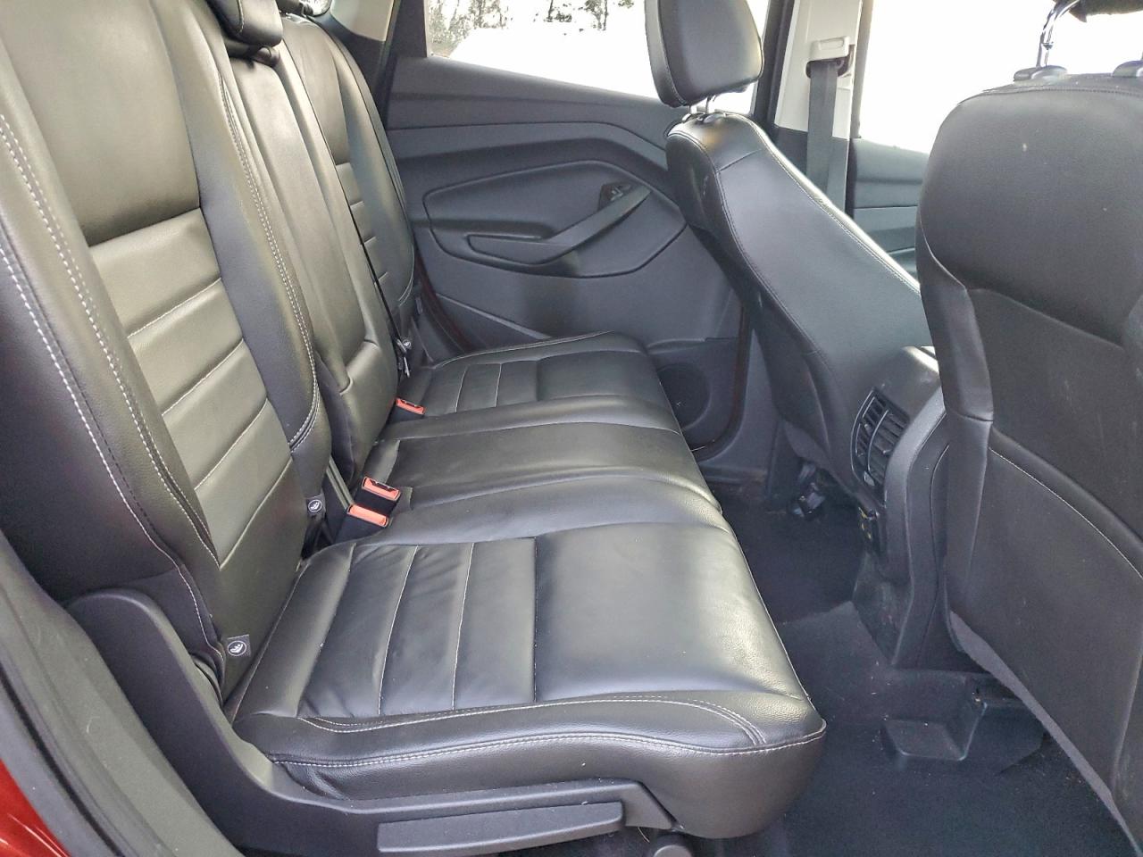 Ford Escape Titanium Image 10