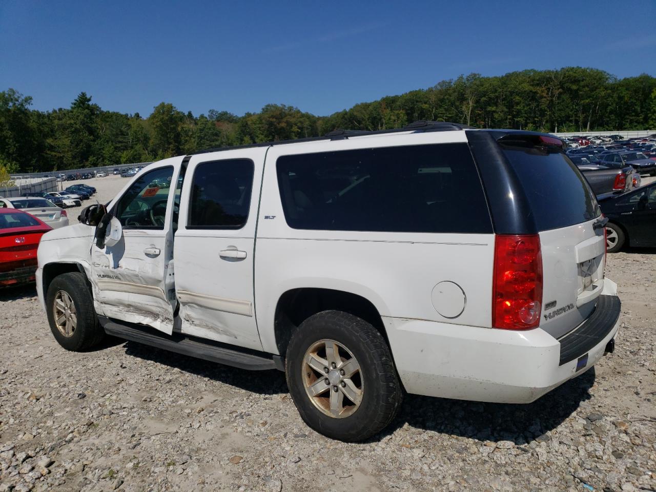 GMC Yukon K1500 Slt Image 2