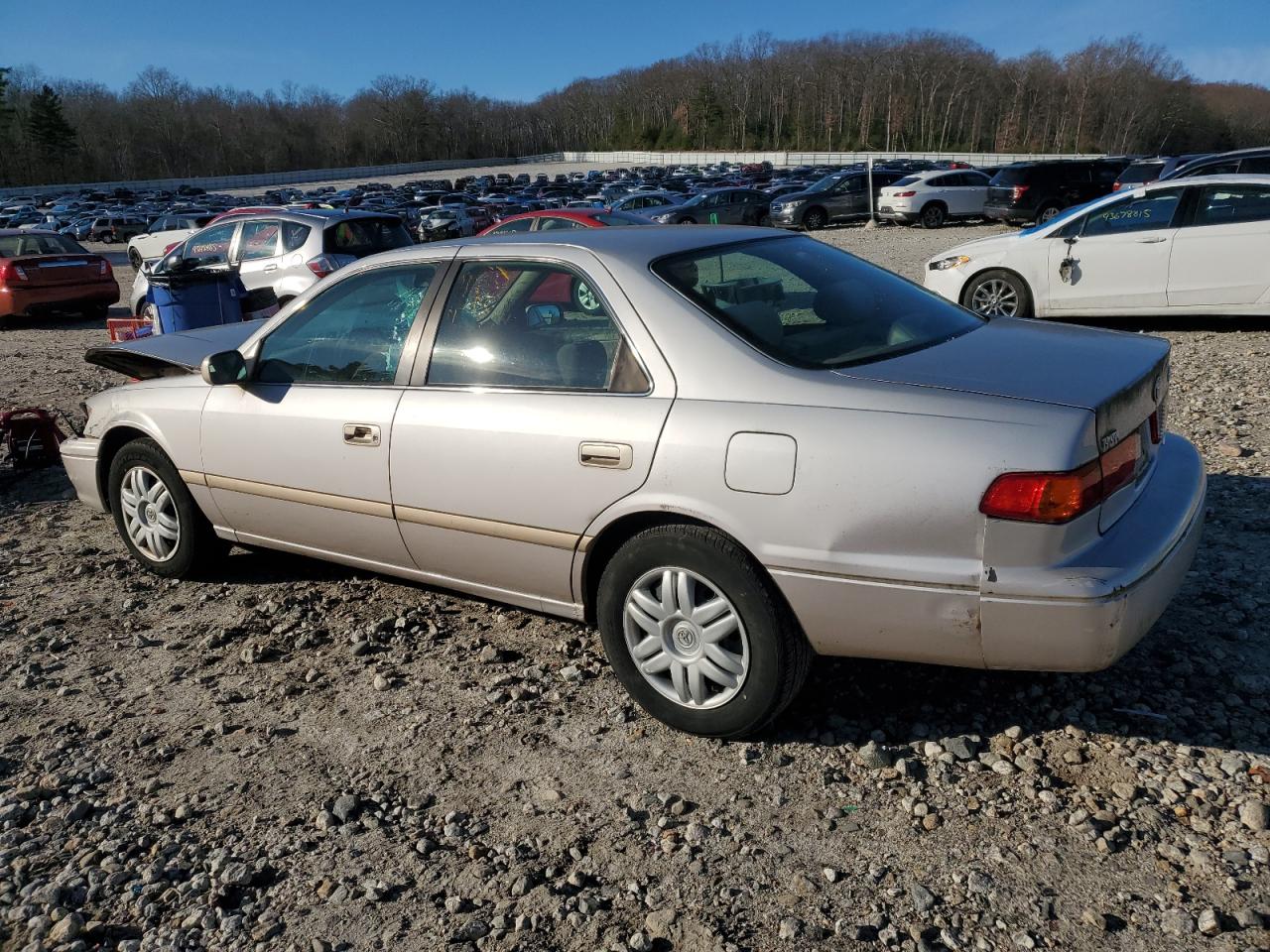 Toyota Camry Ce Image 8
