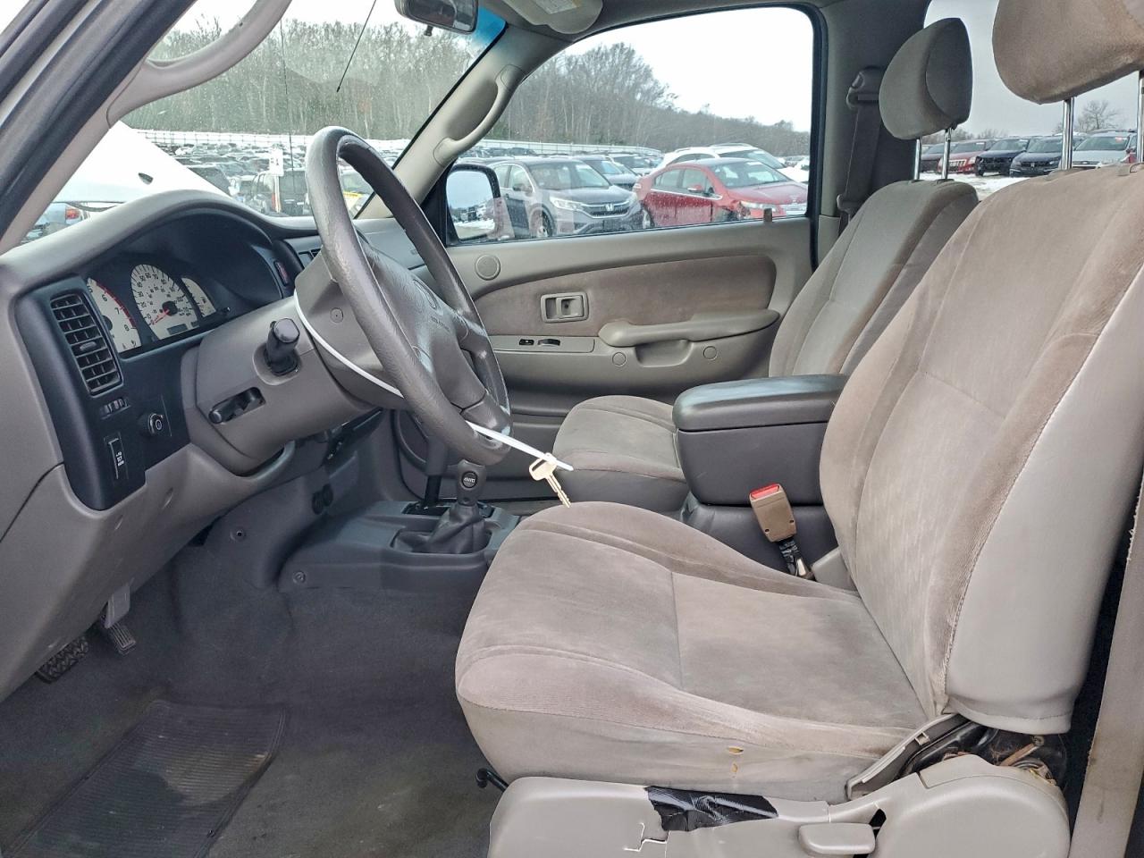 Toyota Tacoma Double Cab Image 12