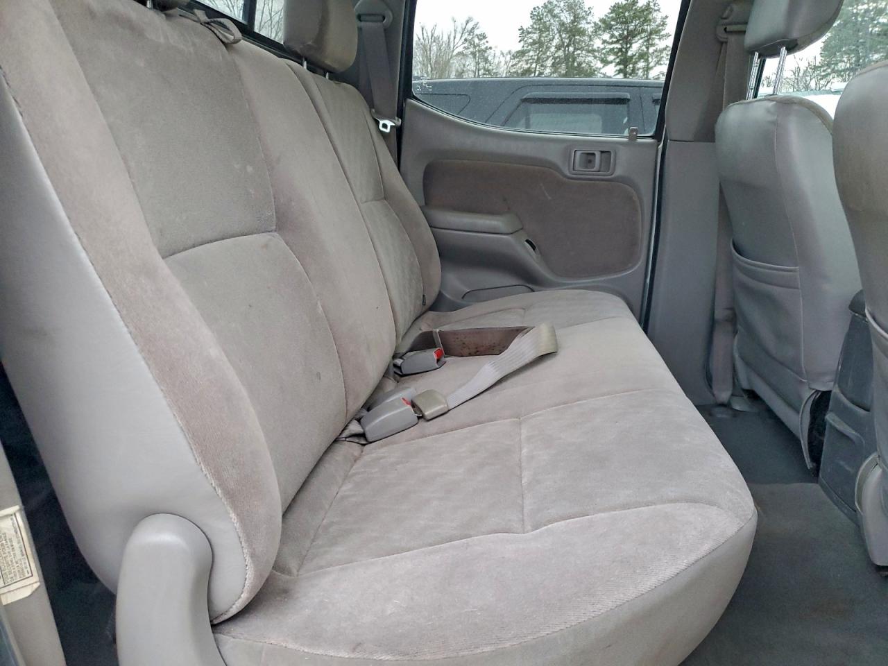 Toyota Tacoma Double Cab Image 10