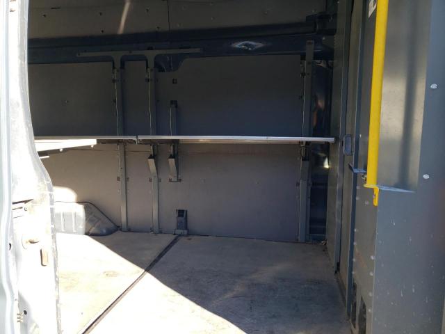 Ford Transit T-250 Image 5