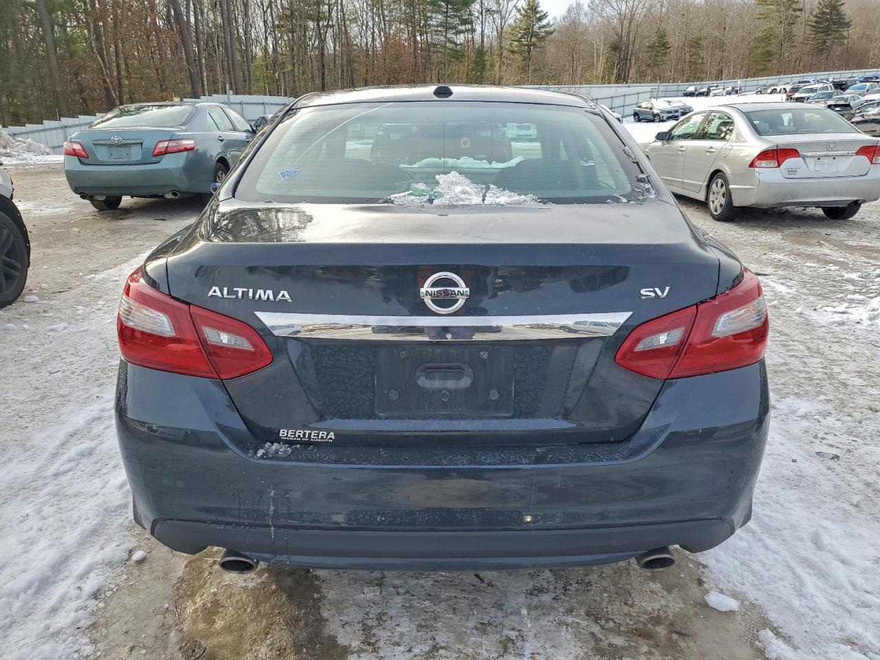 Nissan Altima 2.5 Image 10