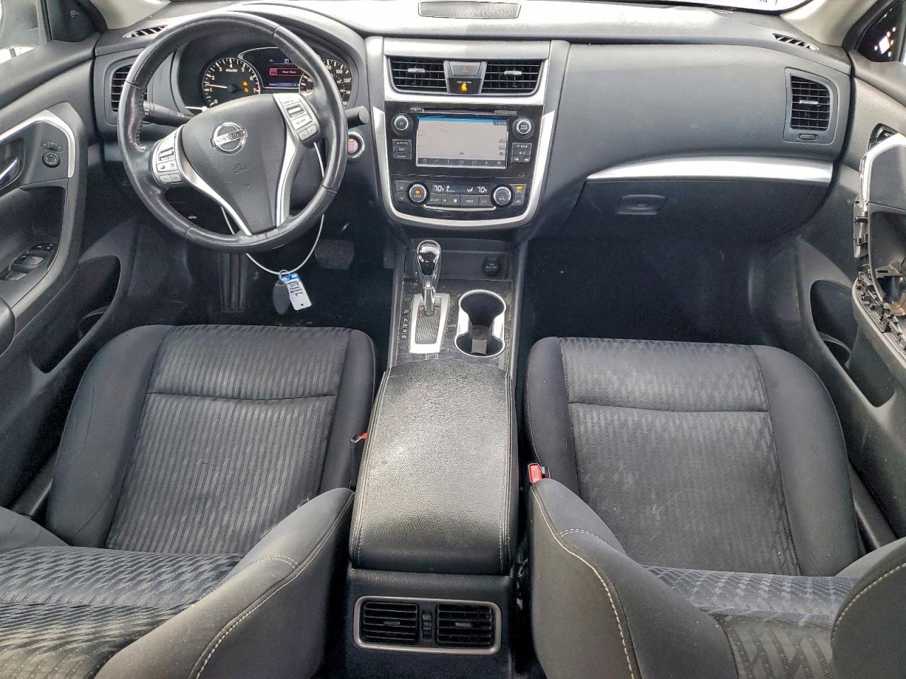 Nissan Altima 2.5 Image 9