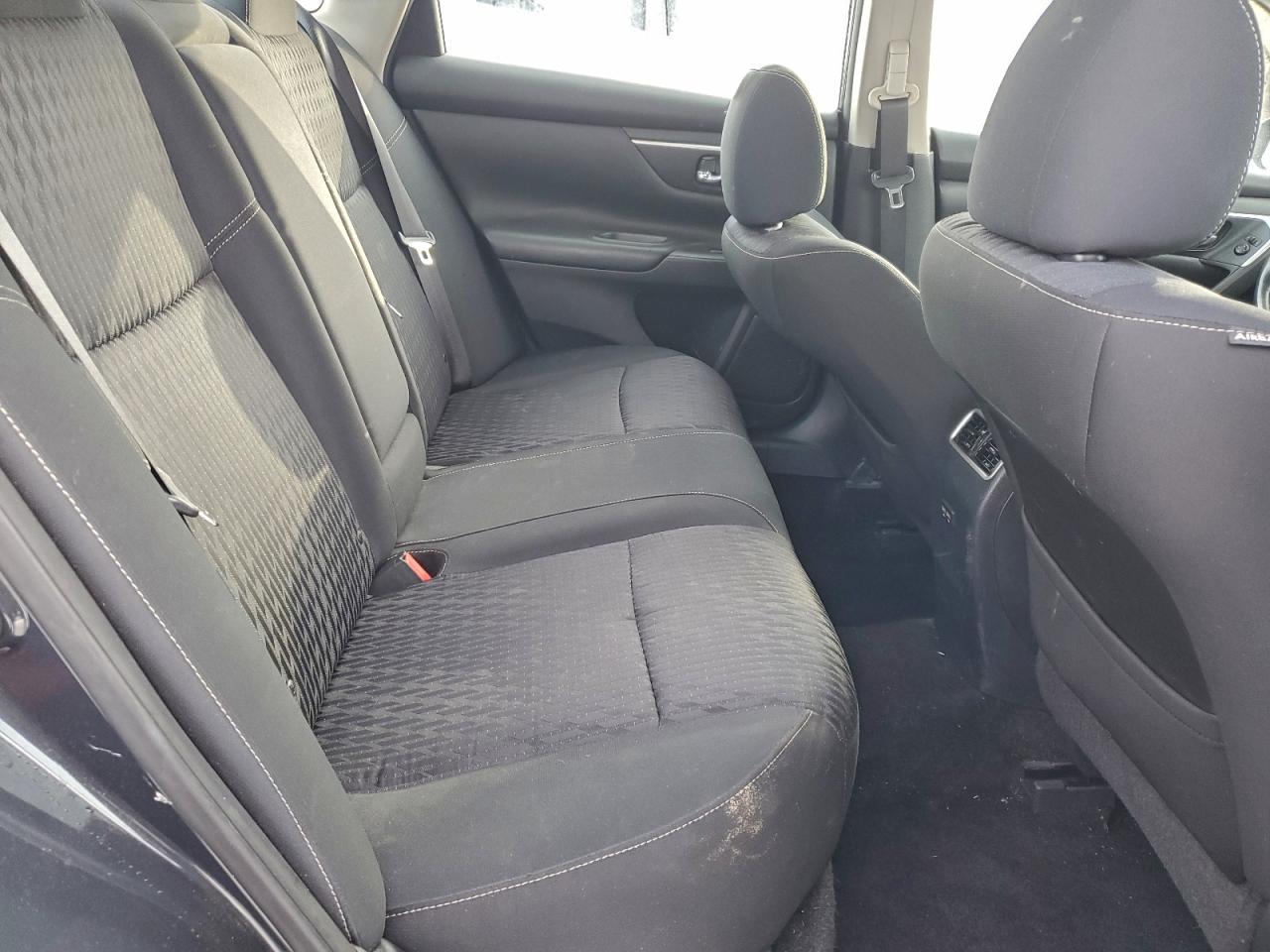 Nissan Altima 2.5 Image 12