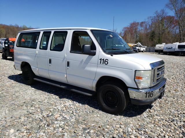 Ford Econoline E150 Wagon Image 4