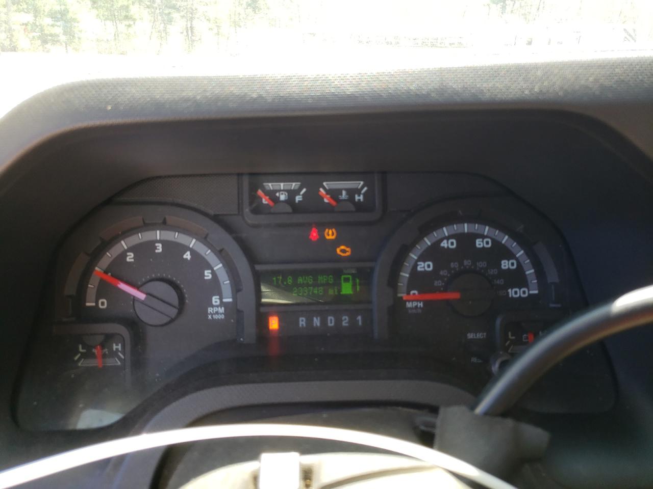 Ford Econoline E150 Wagon Image 13