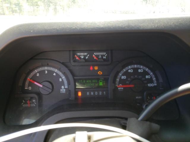 Ford Econoline E150 Wagon Image 13