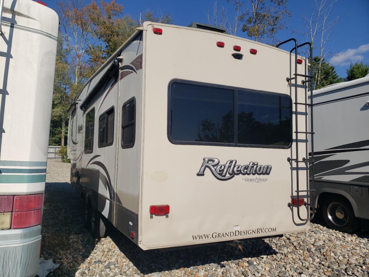 Grand Design Reflection Image 4