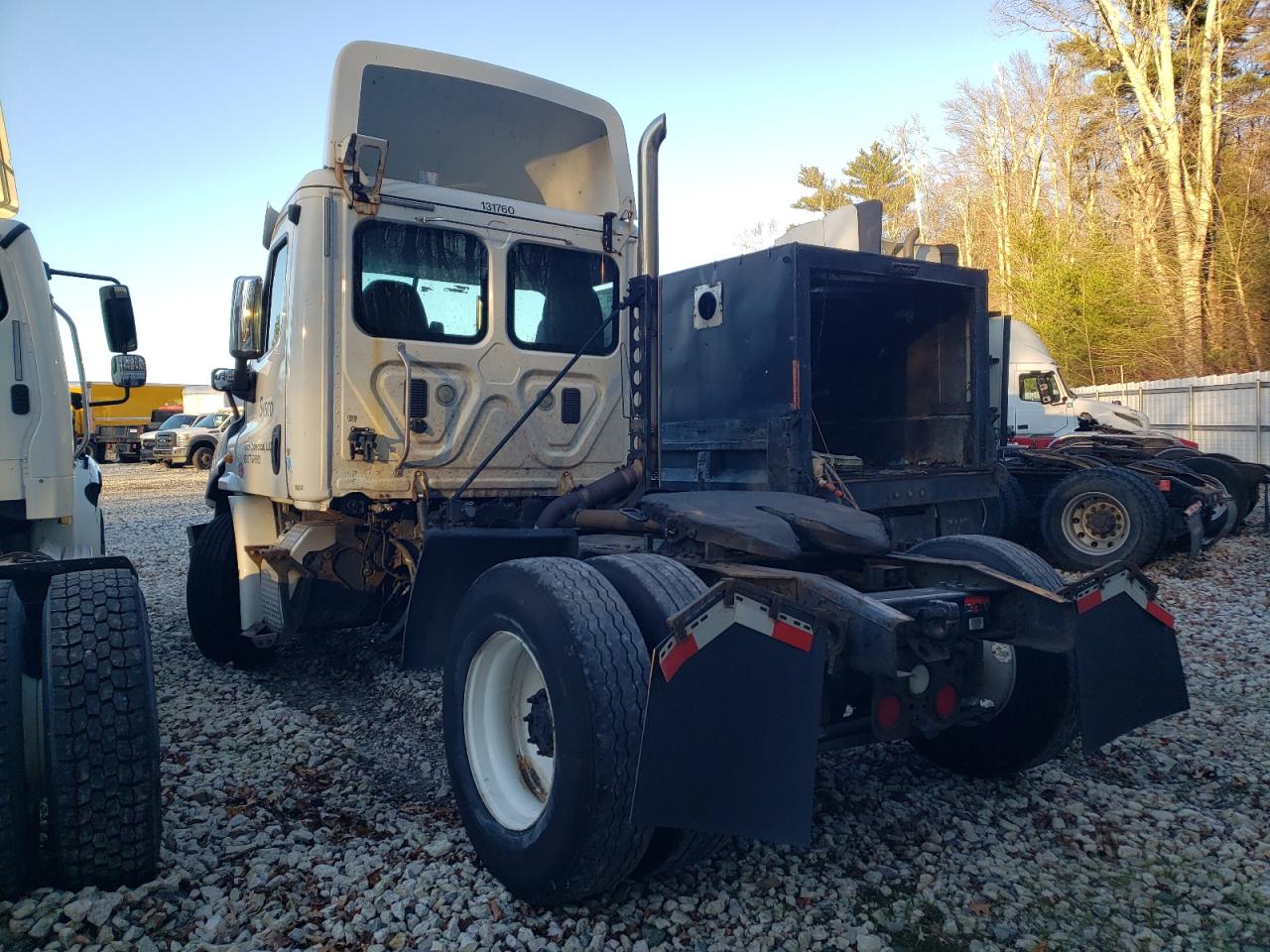 Freightliner Cascadia 1 Image 8