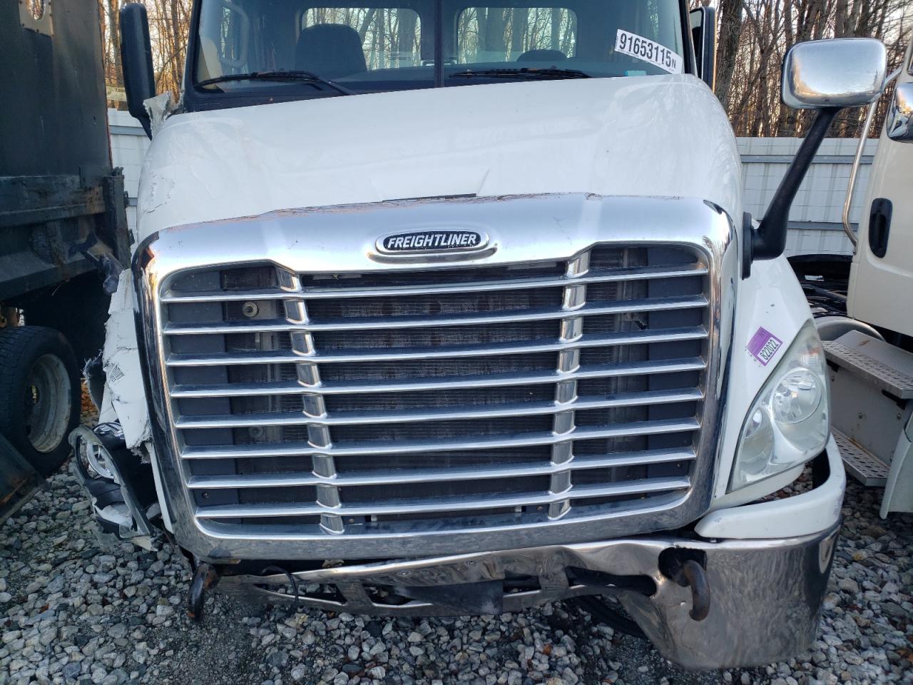 Freightliner Cascadia 1 Image 10