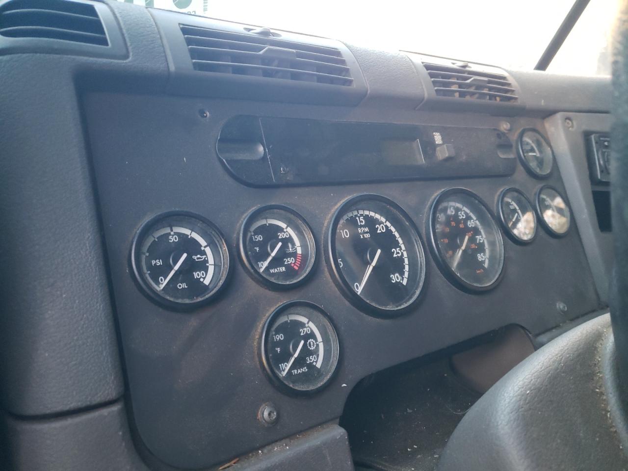 Freightliner Cascadia 1 Image 7