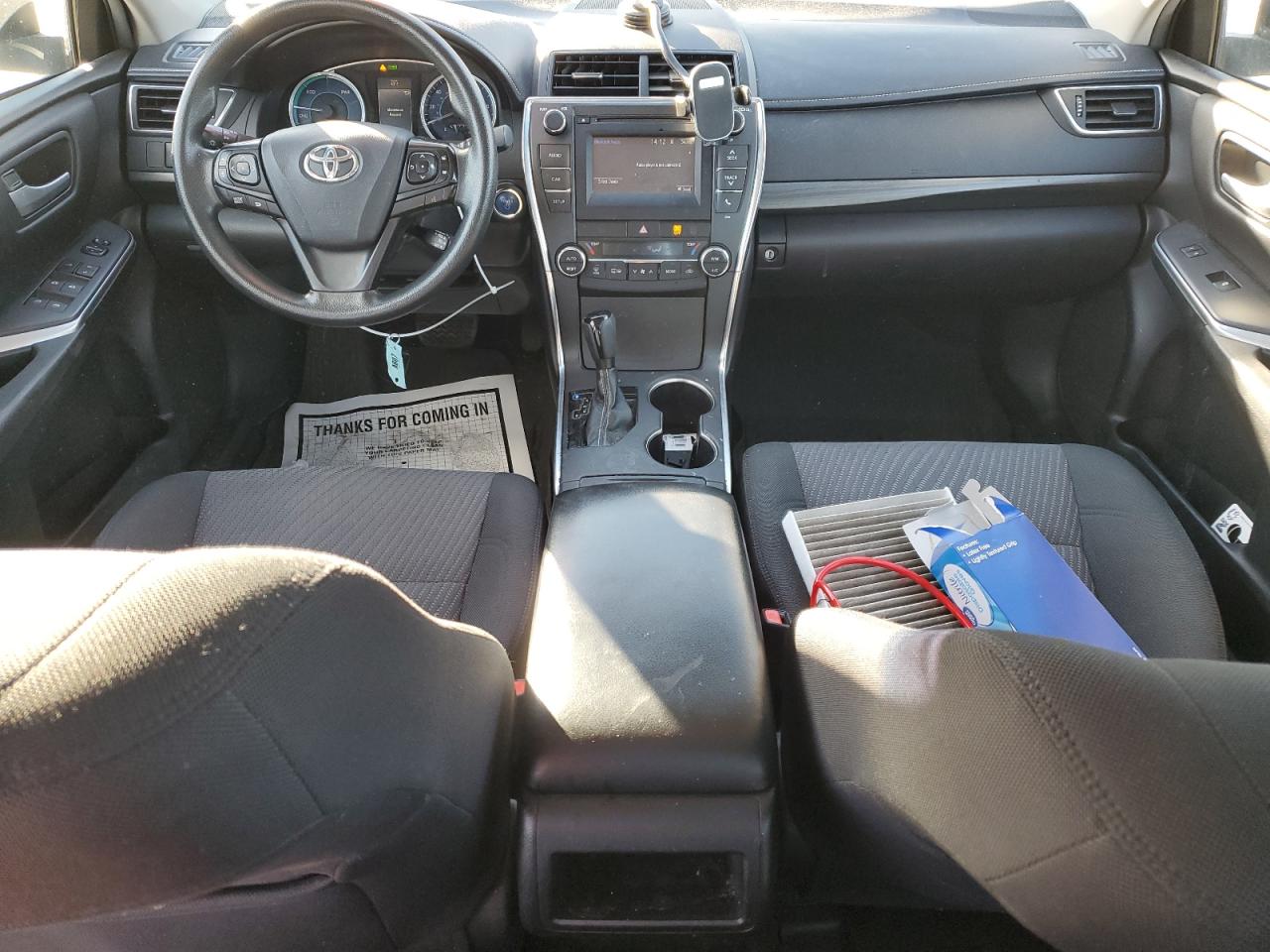 Toyota Camry Hybrid Image 8