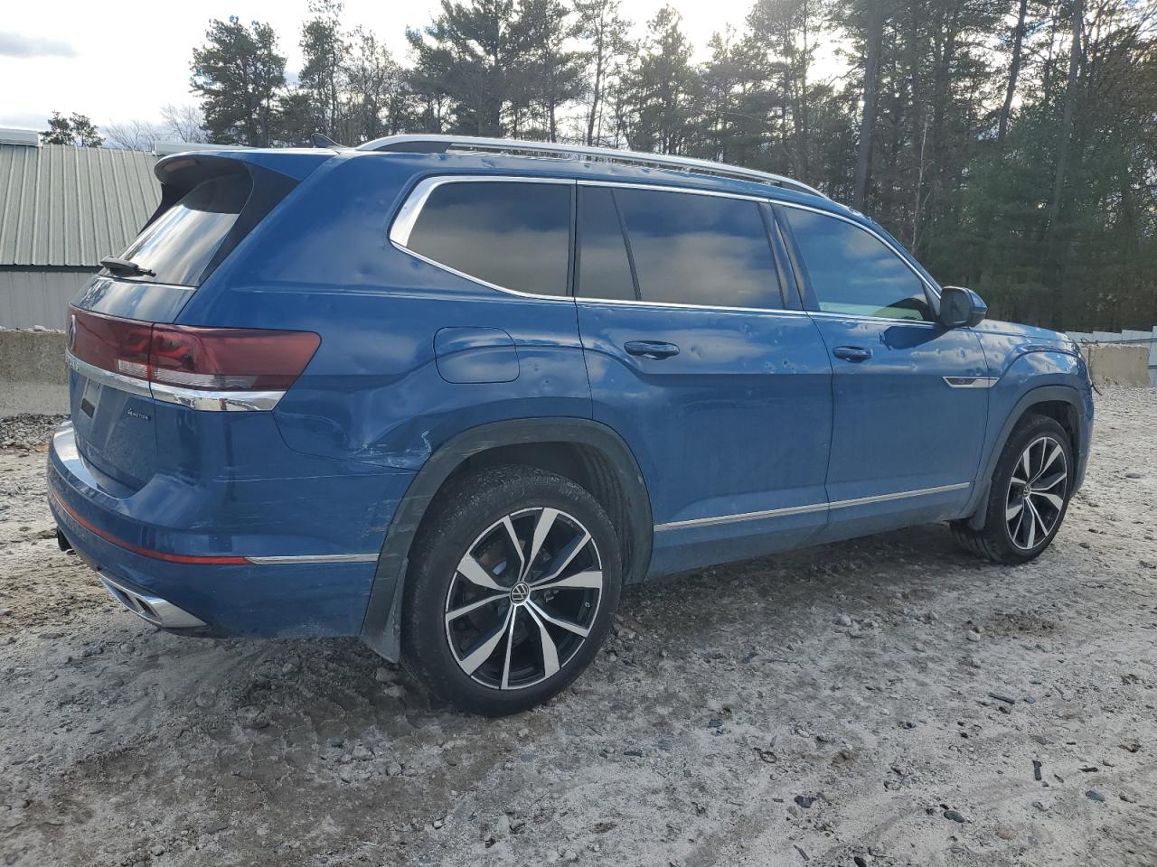 Volkswagen Atlas Sel Premium R-line Image 3