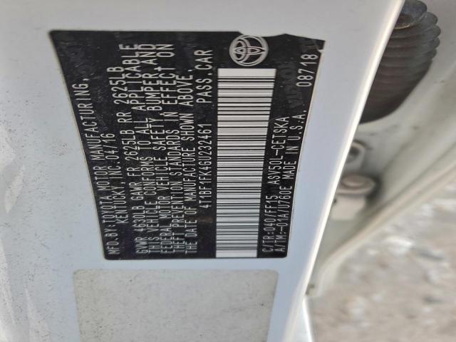 Toyota Camry Le Image 6