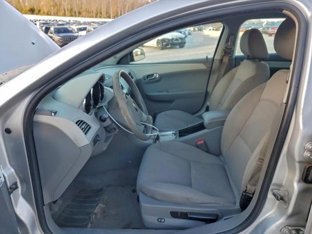 Chevrolet Malibu Ls Image 2