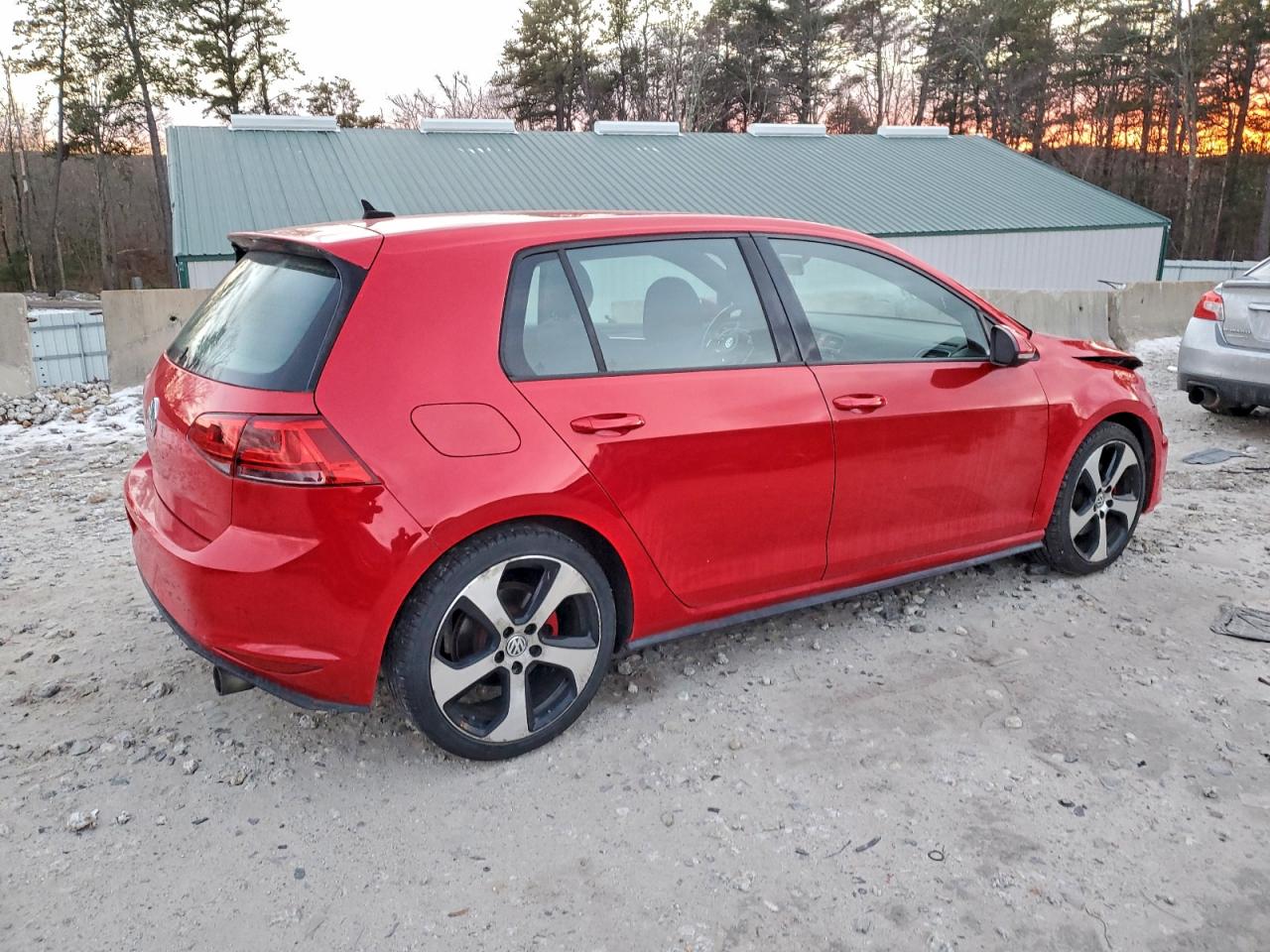 Volkswagen GTI S/se Image 3
