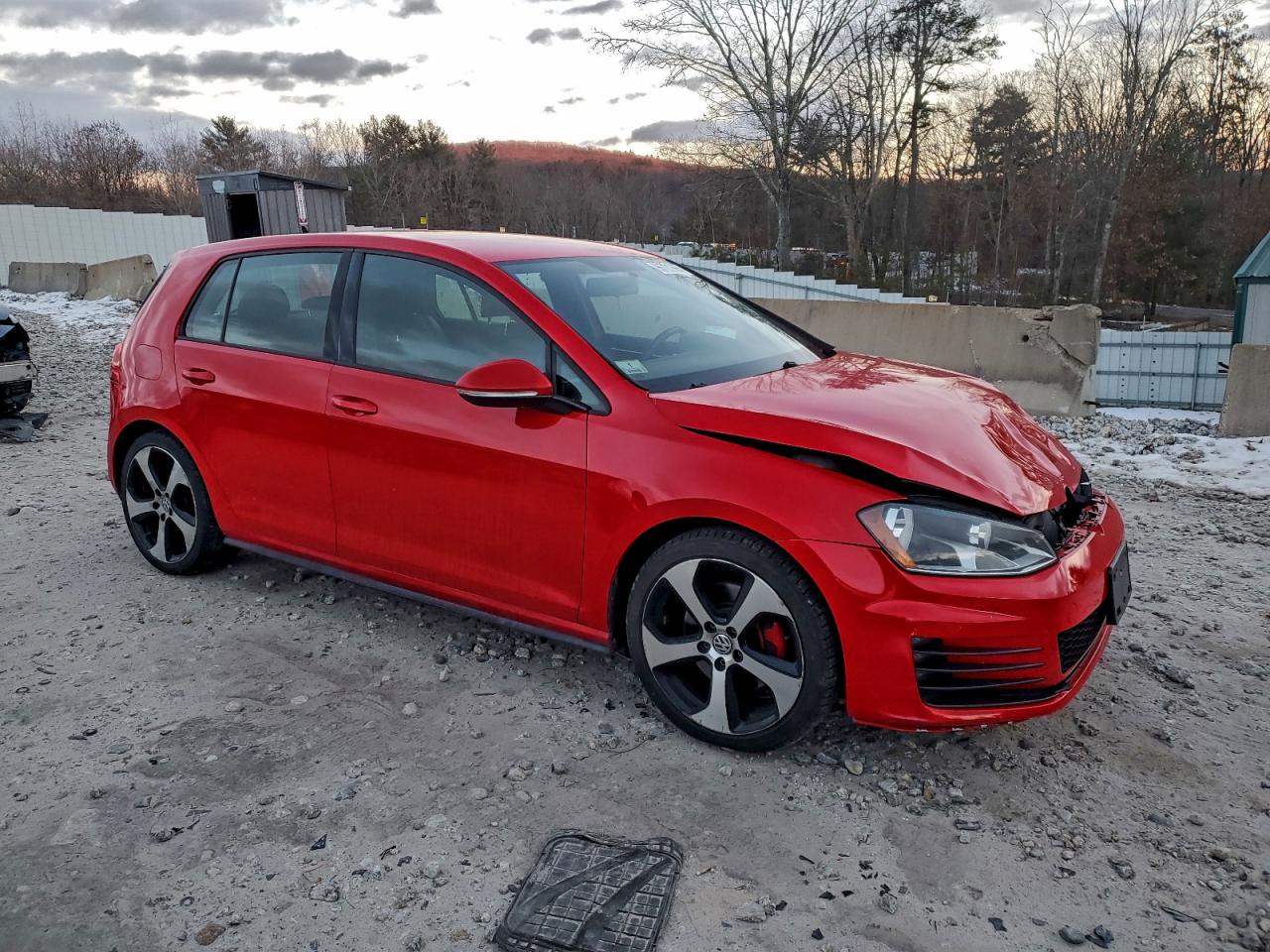 Volkswagen GTI S/se Image 2