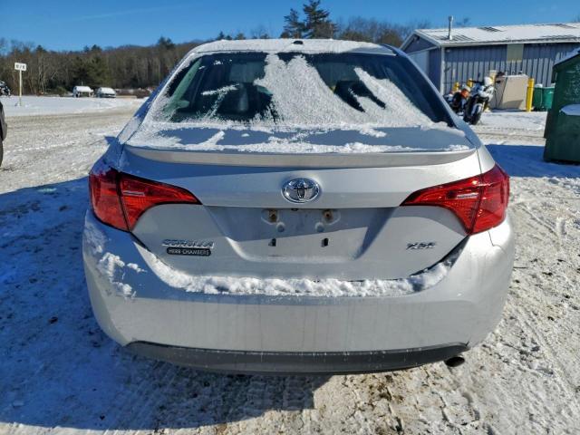 Toyota Corolla L Image 8
