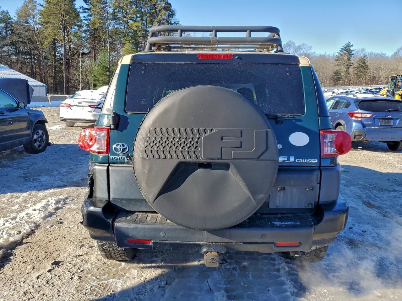 Toyota FJ Cruiser Image 3